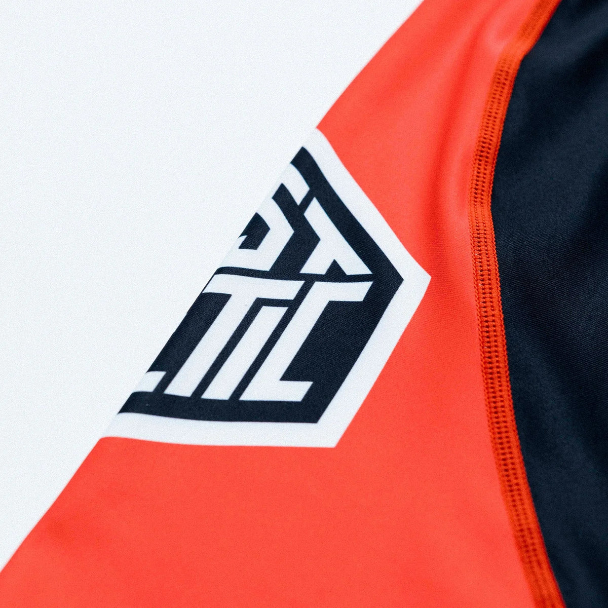 Moto - Owen Jones Rashguard - Red